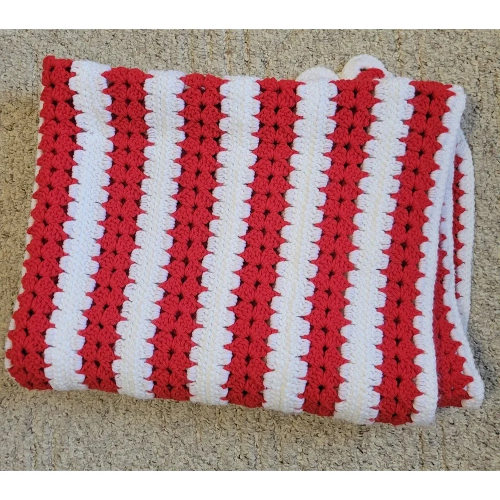 Vtg Handmade Crochet Throw Blanket Farmhouse Christmas Striped Red White 60x36